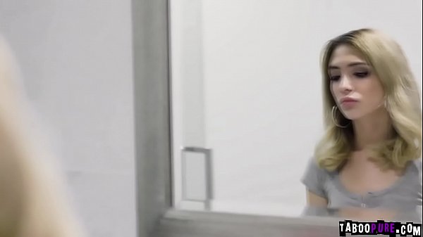 Angela White and Jane Wilde getting their pussies fuck_hard!