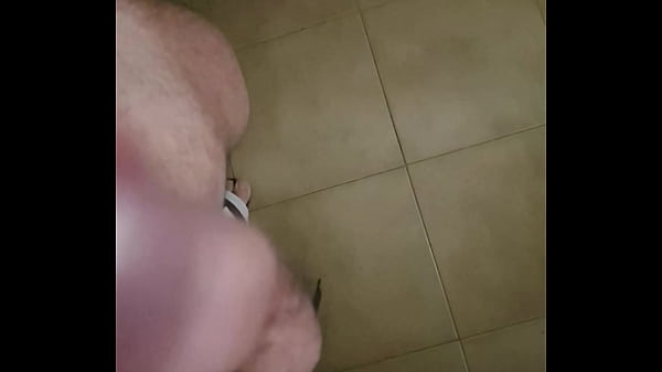 Gran cazzo durissimo che sta per sborrare 