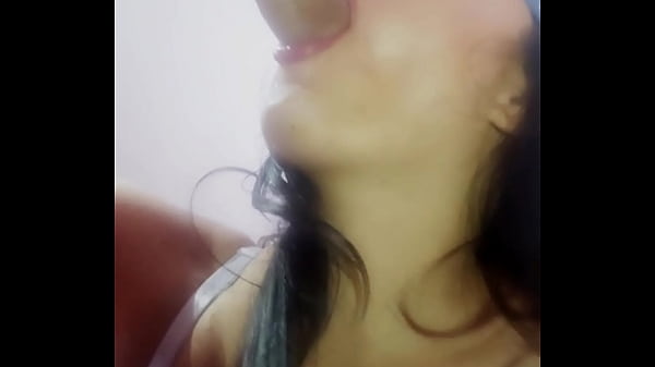 Play MP4 - HER DEEP THROAT LOOKS LIKE A WET PUSSY