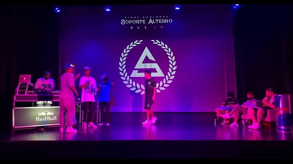 Mcdiego Se Cacha A Venezolano Caliente M&iacute;ralo Antes Que Lo Borren thumbnail