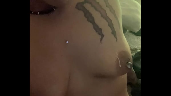 Play MP4 - Bobbi Jo88 Spit Shot