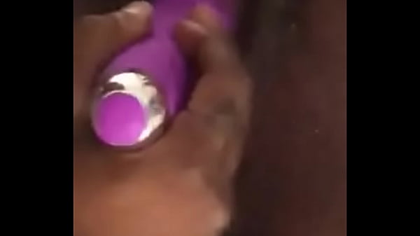 BBW Getting Pussy Vibrated