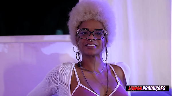 Morena Cheia De Tes&atilde;o A Buceta Cabeluda Levando Leite Quente | Naomi | Lp Produ&ccedil;&otilde;es thumbnail