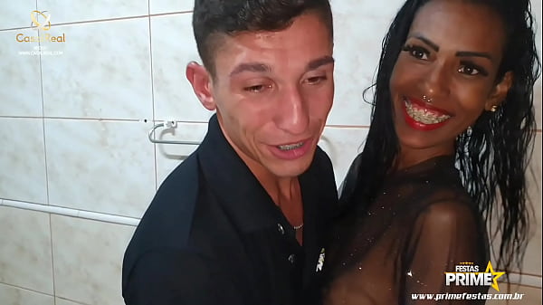 Morena Gostosa Leona Sena Fode Gostoso Surfista Cariocaa Na Festa Prime thumbnail