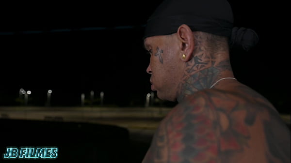 Loira Da Bunda Gigante Gostosa Fudendo A Luz Do Luar thumbnail