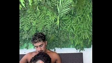 Play MP4 - O NOVINHO SE GARANTIU NA SENTADA