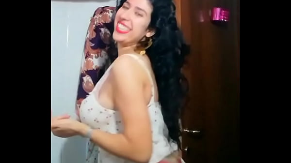 Nora Official bellydancer