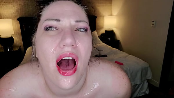 Play MP4 - Hotel Hookups w&sol; Milf Luscious Lilli