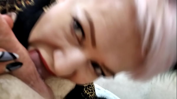 33 min of total worship of a mature bitch to her Husband's Dick,only povblowjob close-up non-stop!