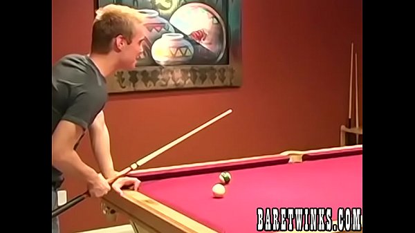 Play MP4 - Surfer twink barebacking his lover after oral session