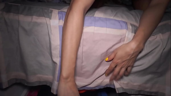 Play MP4 - JOI CEI Despertando con tu hermanastra