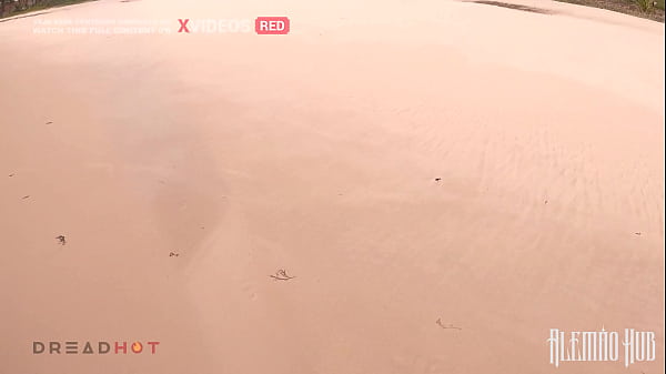 Nonton Sexo Em P&uacute;blico, Dread Hot Sentando Na Praia. Quase Fomos Pegos! thumbnail