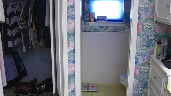 Nonton Gwenyth Masturbates thumbnail