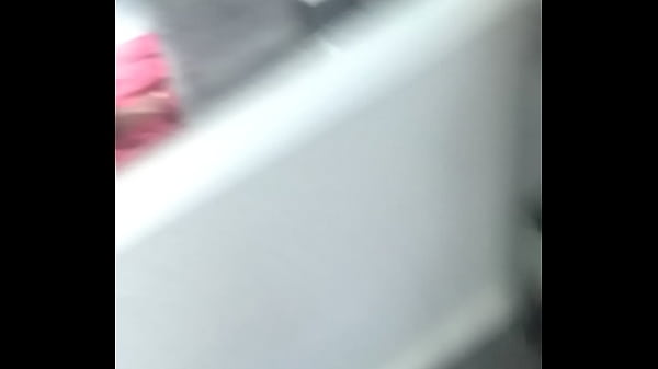 Play MP4 - Tallguy playing with the slong