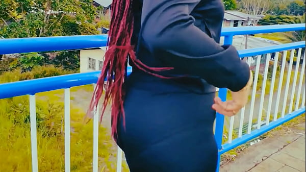 Play MP4 - Madrastra Desesperada Pide La Polla  De su Hijastro en La Ma&ntilde;ana