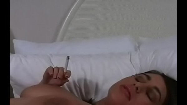 Agreeable babe smokin' 