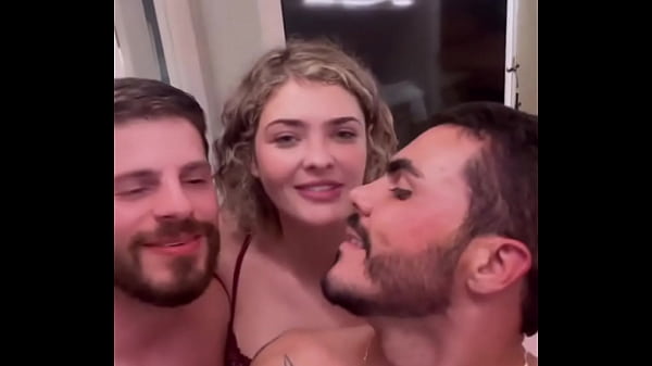 E est&aacute_ feita que Colab maravilhosa uma energia muito boa um sexo de tirar o f&ocirc_lego ent&atilde_o j&aacute_ vou deixar aqui nossos li ...