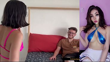 Se Coge A Su Novia De 18 A&ntilde;os Y Le Ense&ntilde;a A Mamar thumbnail