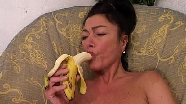 Fruit insertions for this laid bithc