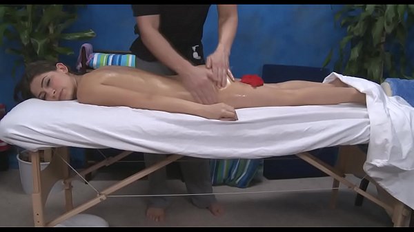 Nonton Moist Pussy Massage thumbnail
