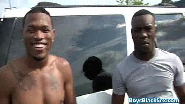 Black Muscled Dude Fucks Gay Skinny White Boy Bareback Style 05 