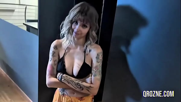 Quando a meia irm&atilde; &eacute; t&atilde;o gostosa que simplesmente n&atilde;o d&aacute; pra resi janylavigne