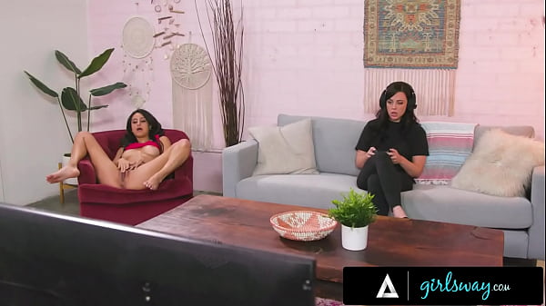 Play MP4 - GIRLSWAY - Annoyed Babe Eliza Ibarra Fingers And Scissors Her Hot Roommate Whitney Wright's Pussy&excl;