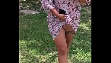 Exhibiendo Mi Cuerpo En Lugar P&uacute;blico thumbnail
