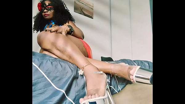 Nonton Hello Mes Ch&eacute;ris ! Ce Matin, Je Vous Attends En Live &agrave; 10h Sur Cherry.tv. ... thumbnail