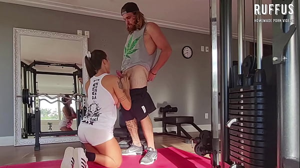 Personal trainer_fode um de seus clientes_em casa - Ana Rothbard