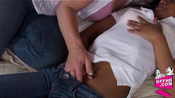 Girls having fun 0224 