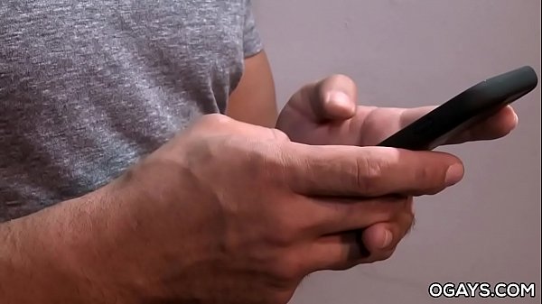 Play MP4 - Alex fucks Trey in a warehouse