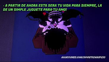 Liz esta sola en casa mientras alguien la mira