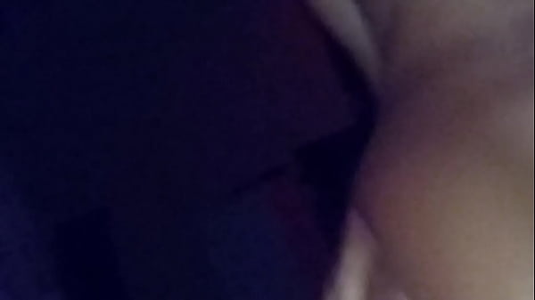 Novinha rabuda sentando no pau 