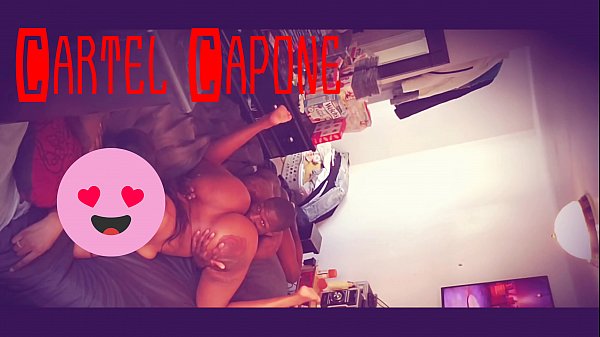 Eatin some_juicy pussy feomthe backc