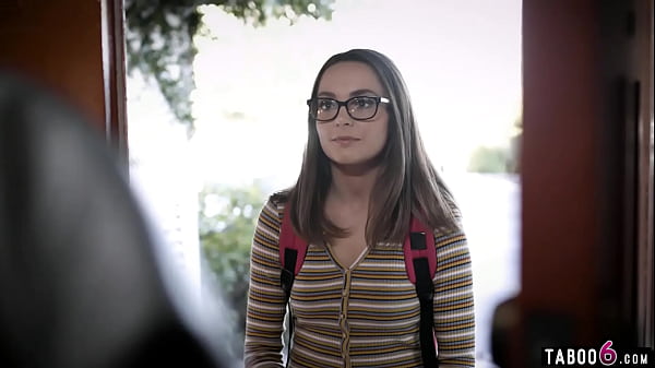 College Girl Was Still A Virgin But The Popular Guy Of Her Fucked Her thumbnail
