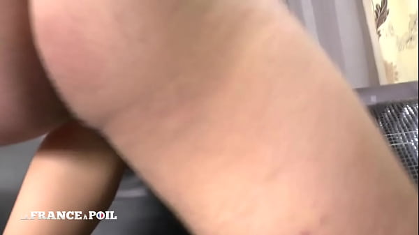 Home Alone Naughty Housewife Sunbathing Gets Analized By A Technician Mf200760 1 thumbnail