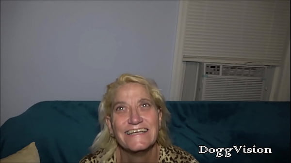 Play MP4 - GILF Ass Fucked by Granddaughters Boyfriend