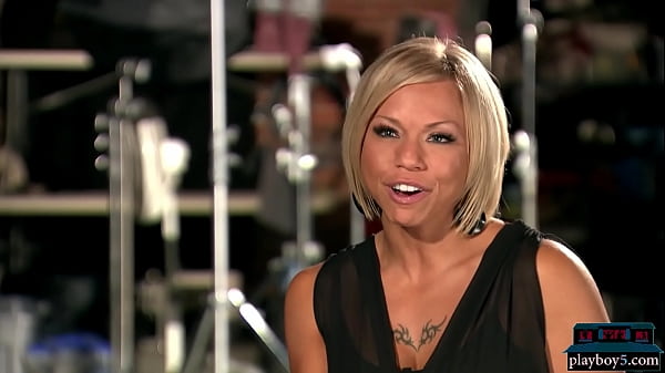 Play MP4 - Fit married amateur couple wants a professional sex tape made