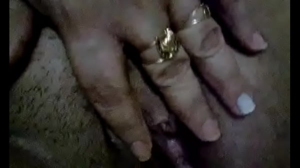 Mostrando bucet&atilde_o molhado para amigo