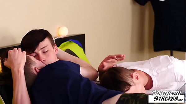 Play MP4 - SOUTHERNSTROKES Jackon Wright And Justin Stone Breed In 3way