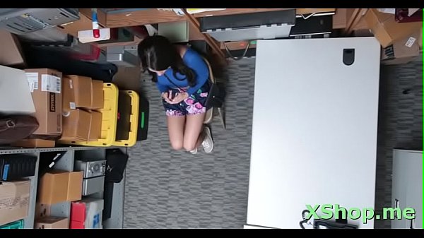 Lascivious teen bombshellTaylor_May seems to be_a slut with sucha blowjob