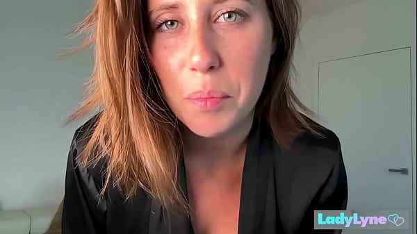 Nonton Ladylyne Bouncing Those Huge Tits Up And Down In Slowmo thumbnail