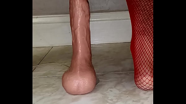 Play MP4 - Mi nueva tanguita y juguete