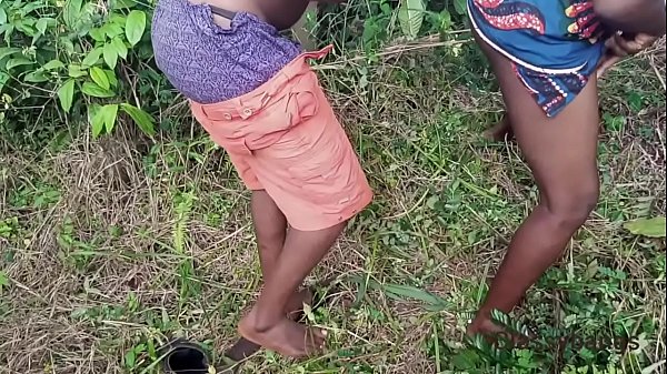 Play MP4 - Miss classy having adventure in the bush