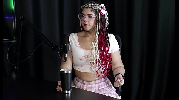 Play MP4 - Poucas trans entraram em contato e as produtoras n&atilde;o d&atilde;o visibilidade&comma; existe preconceito com gordos e sobre sua fam&iacute;lia&period;&period;&period; - Sofie Lollipop &lpar;Transsexual&rpar; &lpar;SHEER&sol;RED&rpar;