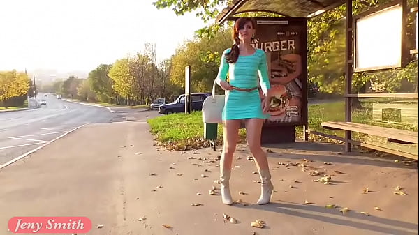 Play MP4 - Jeny Smith transparent dress