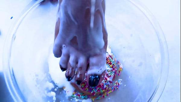 Miss bimby's feet made your dessert ready 
