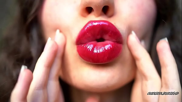 Tender naughty red kiss 