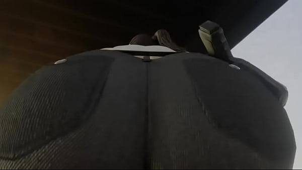 Street fighter sakura worshipping chun li's ass 